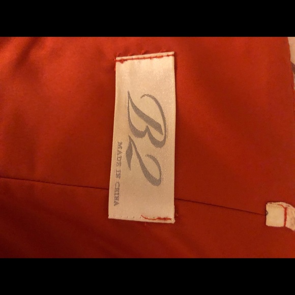 Women’s Evening / Formal Gown - Size 8 - Picture 3 of 3